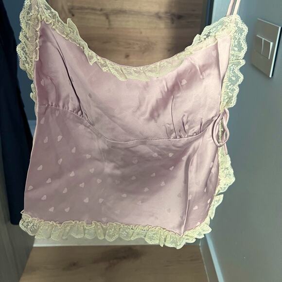 Rumored Pink and Cream Lace Trim Cami Top - Picture 2 of 10